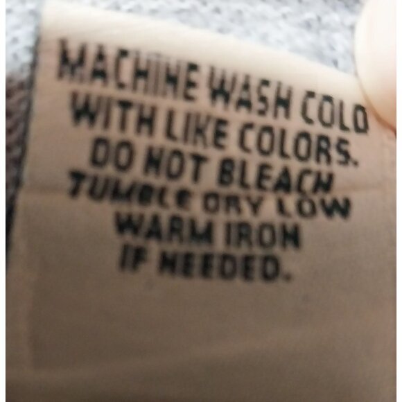 L.L. Bean Mens XXL Gray Button-Down Shirt 100% Cotton Made In Canada - Picture 4 of 4